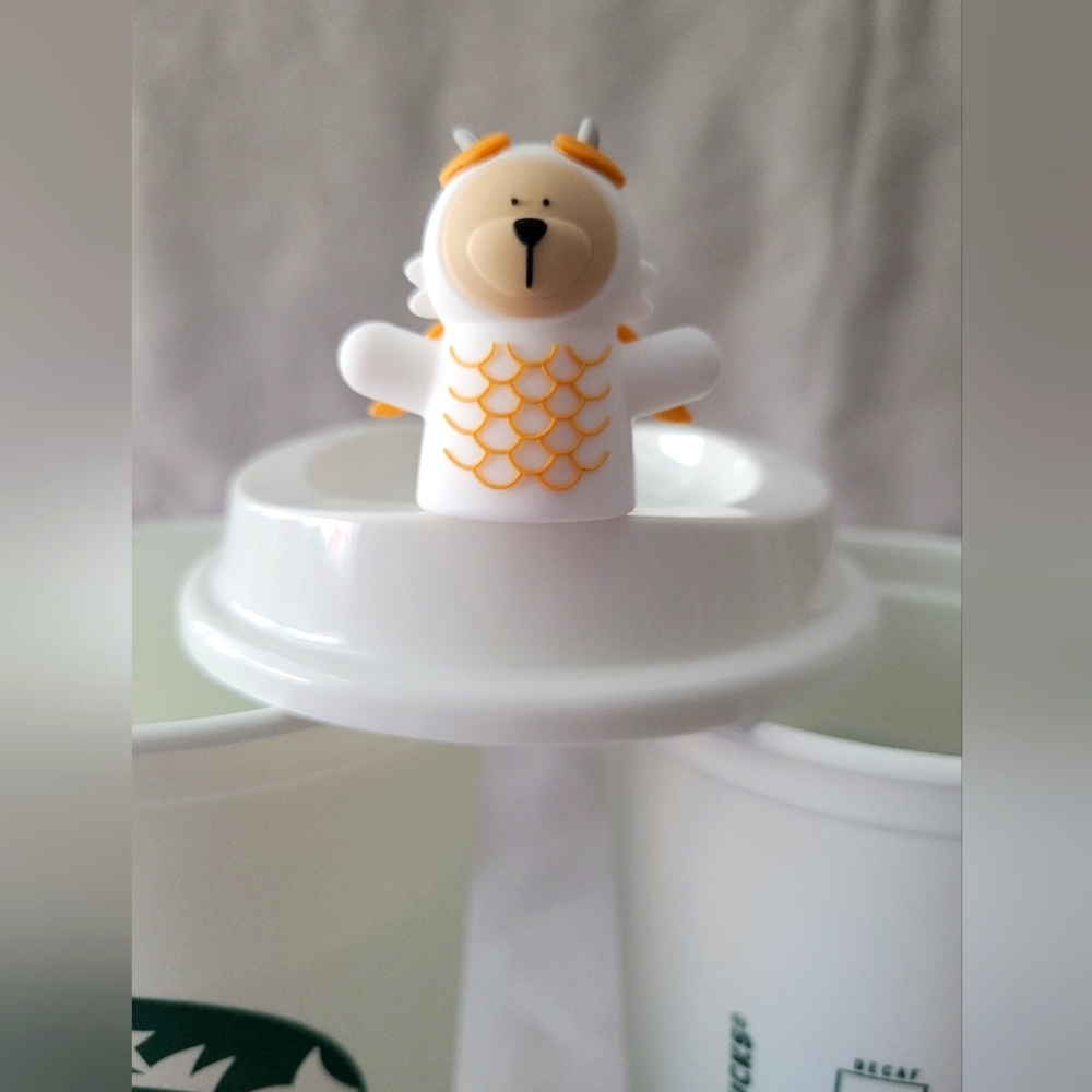 2024 Dragon Bearista Reusable Cup with Stopper. Japan Exclusive.